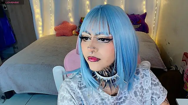 maliciaXpoison online show from June 8, 2:23 am
