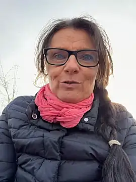 Dance Lady online show from March 8, 2:54 pm