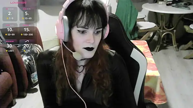 Samanteased online show from February 17, 10:42 pm