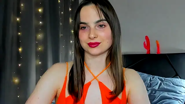 megann fox2 online show from April 19, 4:29 pm