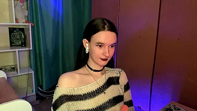 MabelDefina online show from March 15, 1:02 pm