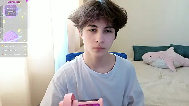  LukaHayes  online show from March 4, 12:01 pm