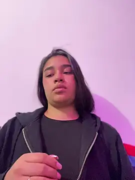 I Samanthaa online show from February 28, 7:19 am