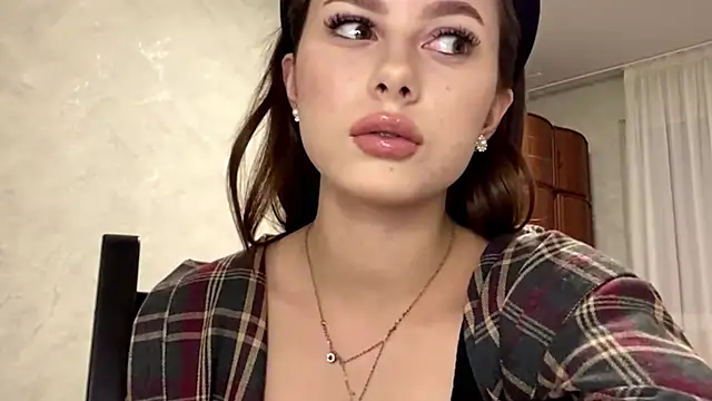 StephaniCute online show from March 31, 3:23 pm