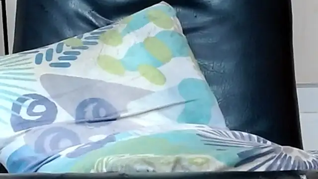 skinnysexy18 online show from April 18, 11:59 pm