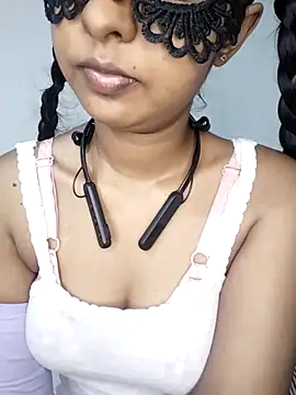 ASHANYA JAYASOORIYA online show from May 13, 5:02 am