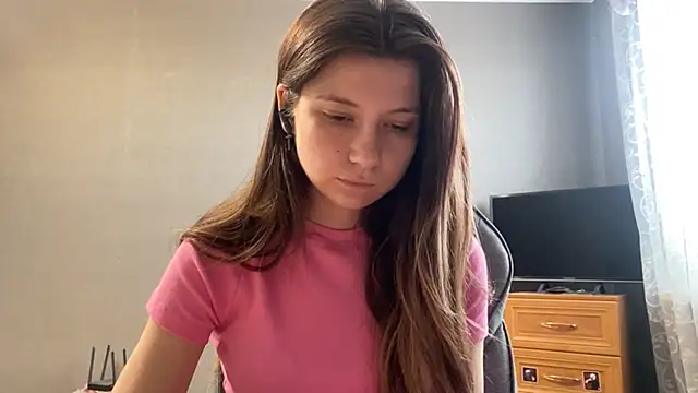 LunnaBliss online show from April 25, 1:41 pm