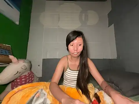 lady moon09 online show from April 6, 10:55 pm