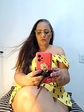 Noemipopi online show from April 18, 11:04 pm