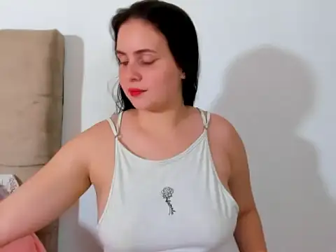 madame lilly  online show from April 11, 9:18 pm