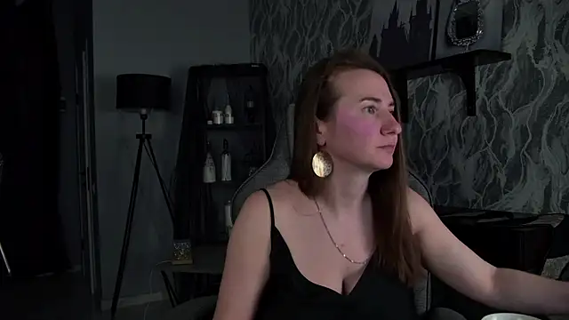 Golden Dragon online show from April 17, 10:17 am