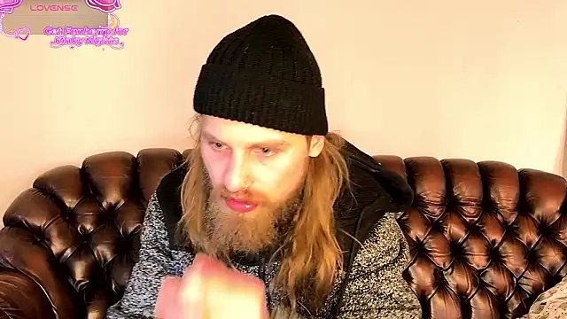 Juli Corn online show from March 7, 6:31 am