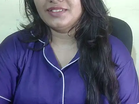 Aniya Hazel online show from March 27, 8:20 pm