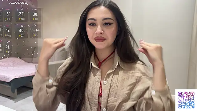 Sweet BerryBabe online show from July 5, 10:15 pm