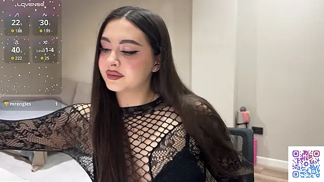 Sweet BerryBabe online show from June 18, 10:25 pm