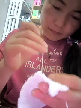 MayEva ly online show from March 4, 3:24 am