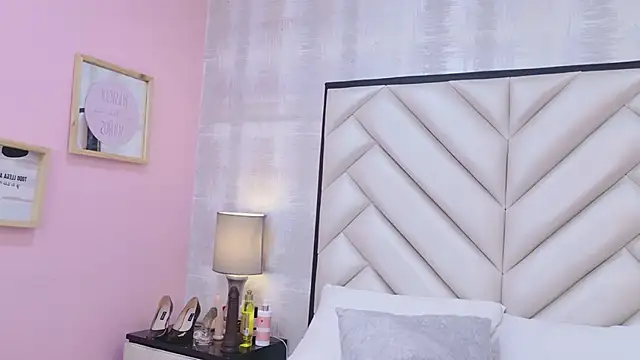 CherryTayloor online show from April 17, 9:50 pm