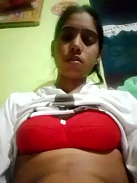 wifedesi7050 online show from April 8, 8:22 pm