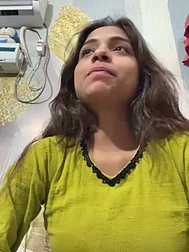 its anuuu online show from March 4, 11:39 am