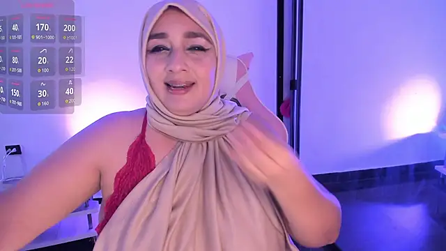 HijabiMilff online show from July 27, 3:42 pm