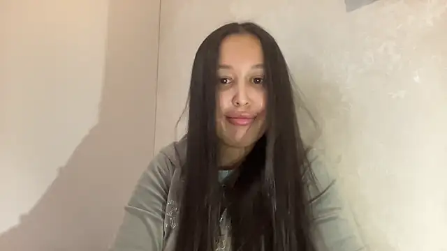 Dana 005 online show from March 7, 7:10 pm