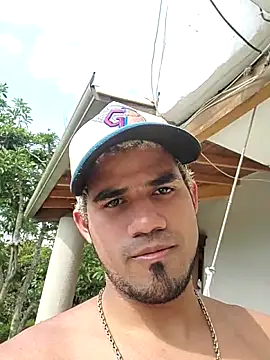 Latins on fire online show from March 25, 8:34 pm