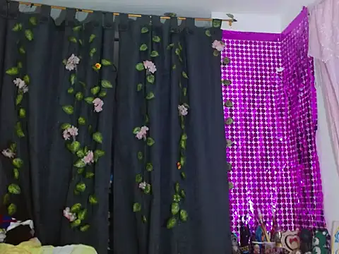 powderblu69 online show from April 4, 3:49 am