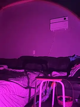 fun-sizedandone online show from April 1, 8:37 am