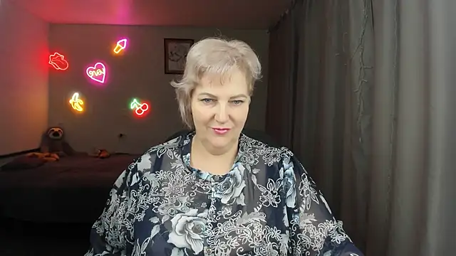 Mary-Leee online show from June 5, 6:50 am