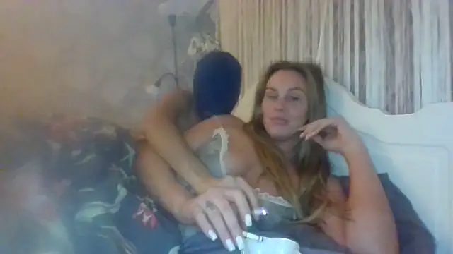 MatureQueen41 online show from February 23, 11:26 pm