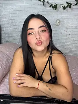 Ivonneadams online show from February 24, 11:58 pm