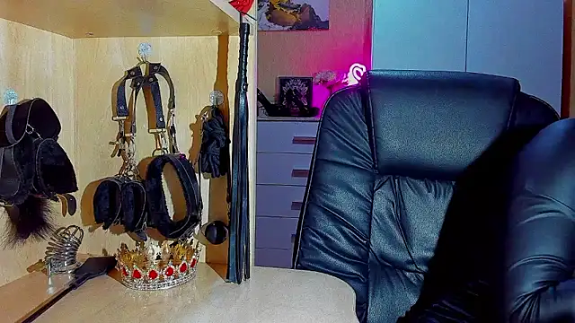 KristiTopxx online show from February 26, 9:03 pm