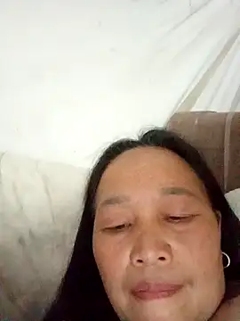 heesuu11 online show from April 3, 6:06 pm