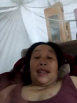 heesuu11 online show from March 3, 8:37 pm