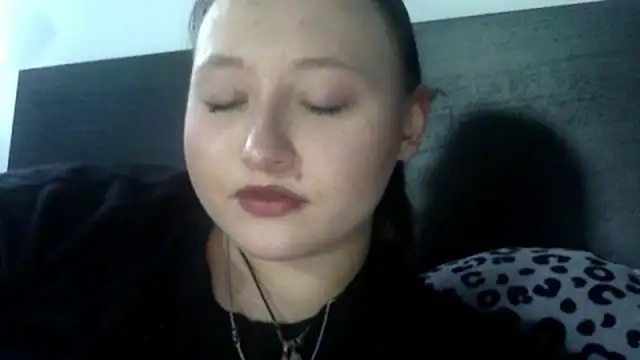 Snapshot of AriaWet chatting on March 18, 3:17 pm AriaWet online show from March 18, 3:17 pm