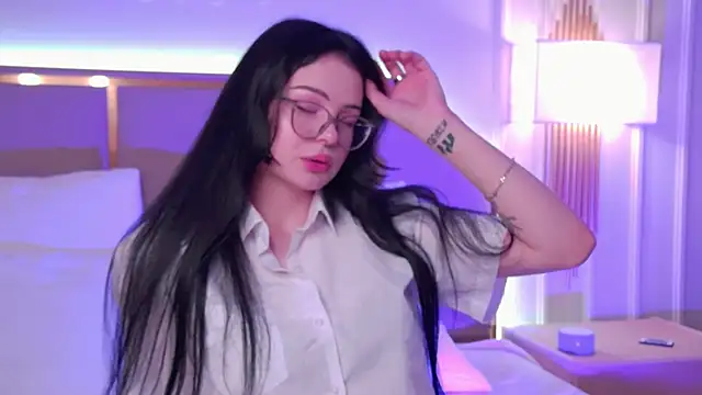 CindyMil online show from June 21, 6:28 am