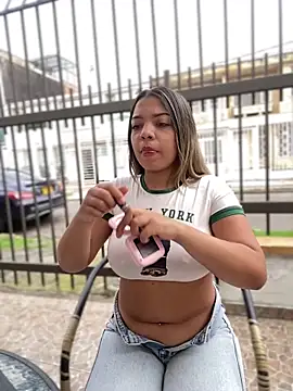 AdaPink  online show from March 19, 2:10 pm