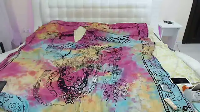 Tasty Zombie online show from April 2, 7:22 pm