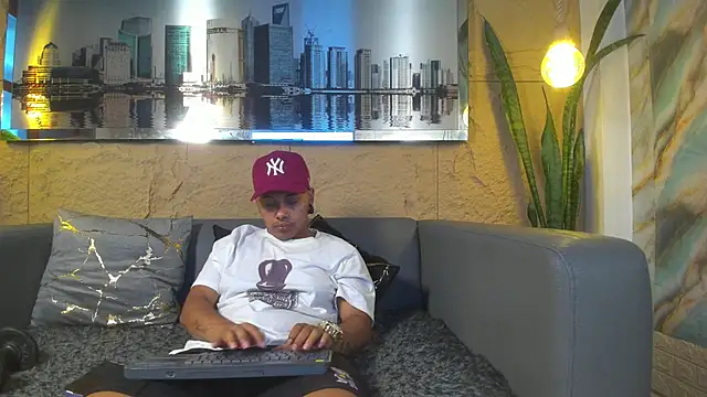 Noha  scott online show from March 31, 2:50 pm