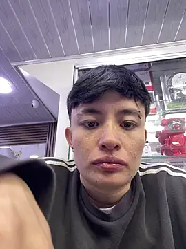 Tomnico 19 online show from March 5, 9:54 pm