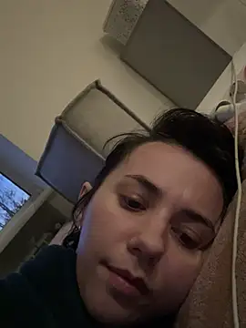 Oliviya smiley  online show from March 3, 4:35 pm