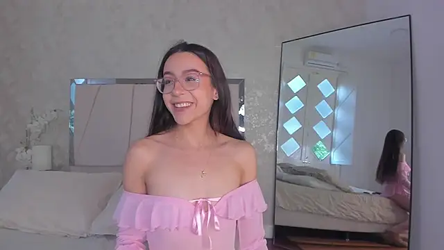 Arii wilde online show from April 19, 1:22 pm