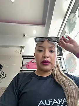 RubiaMorena online show from March 2, 3:30 pm