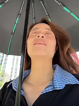 Mia-lp online show from April 18, 1:30 am