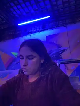 MiluRossee online show from April 18, 4:37 am