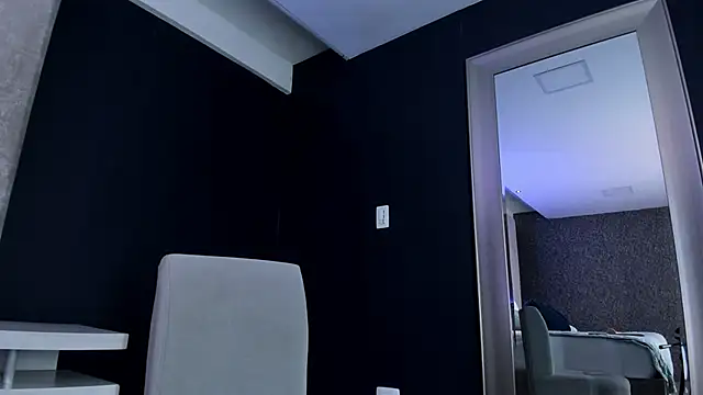 marthinafox  online show from March 3, 6:47 pm