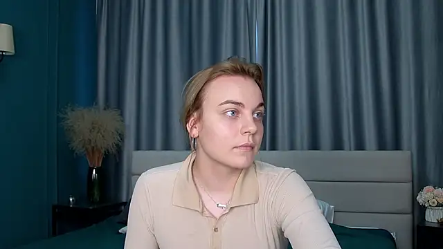 Glow Margo online show from March 6, 1:44 am