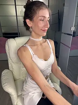 SofieLund online show from June 6, 4:24 pm