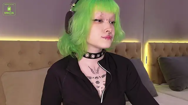 Sarah sinn online show from March 7, 4:52 am