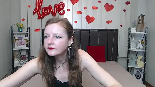 MeganPirs online show from April 5, 5:06 am